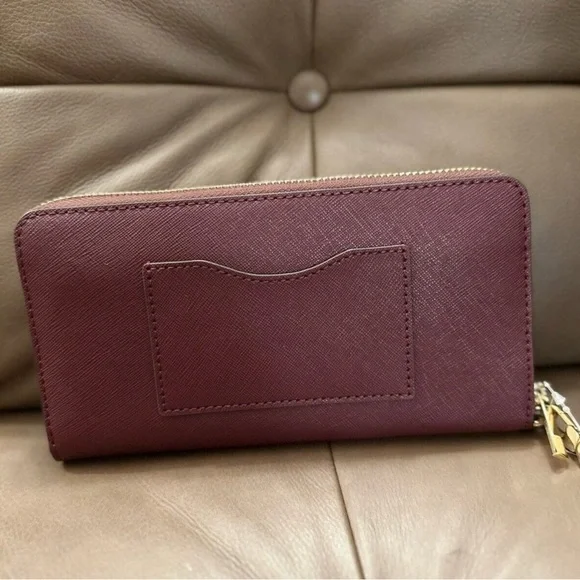 Tory Burch Emerson Wristlet Zip Continental Garnet - Picture 4 of 6